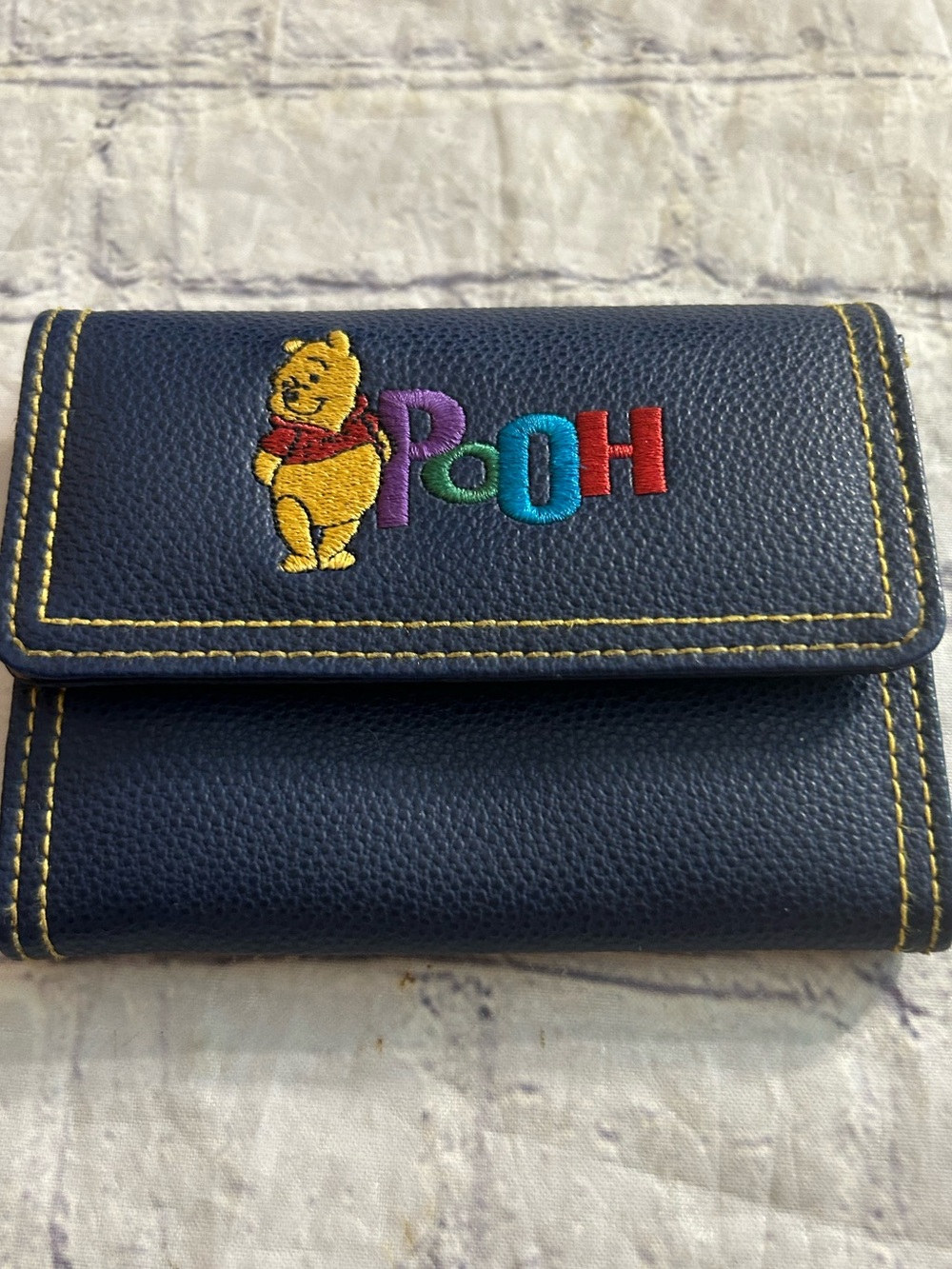DISNEY WINNIE THE POOH TRI FOLD WALLET EMBROIDERED LETTERING & CHARACTER GRAPHIC